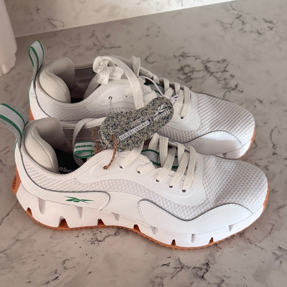 Reebok White and Green Sneakers